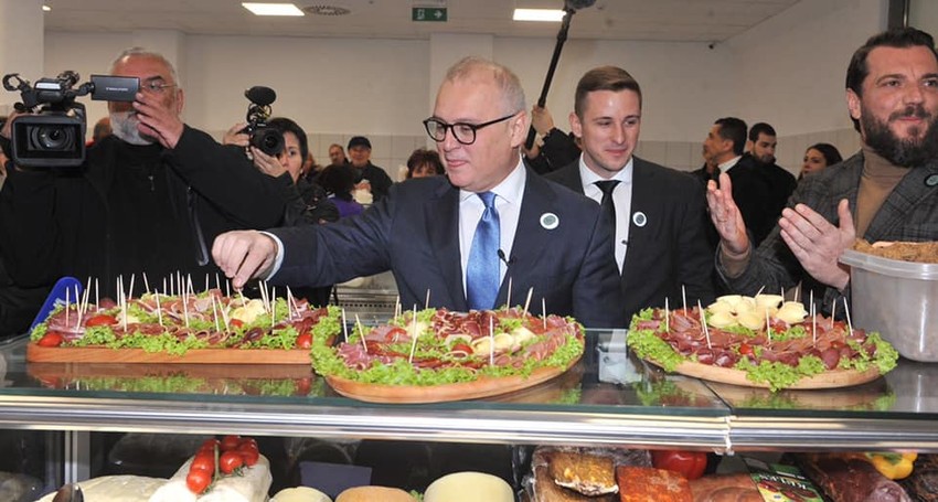 Vesić na otvaranju Palilulske pijace