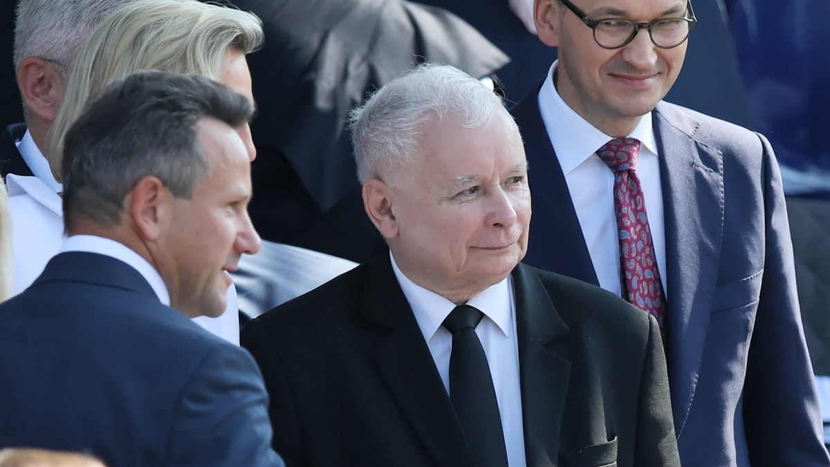 Warszawa: Jarosław Kaczyński przywitał się z weteranami II wojny światowej