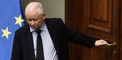 Koronawirus zaraża kolejnych posłów, a prezes PiS ryzykuje życie