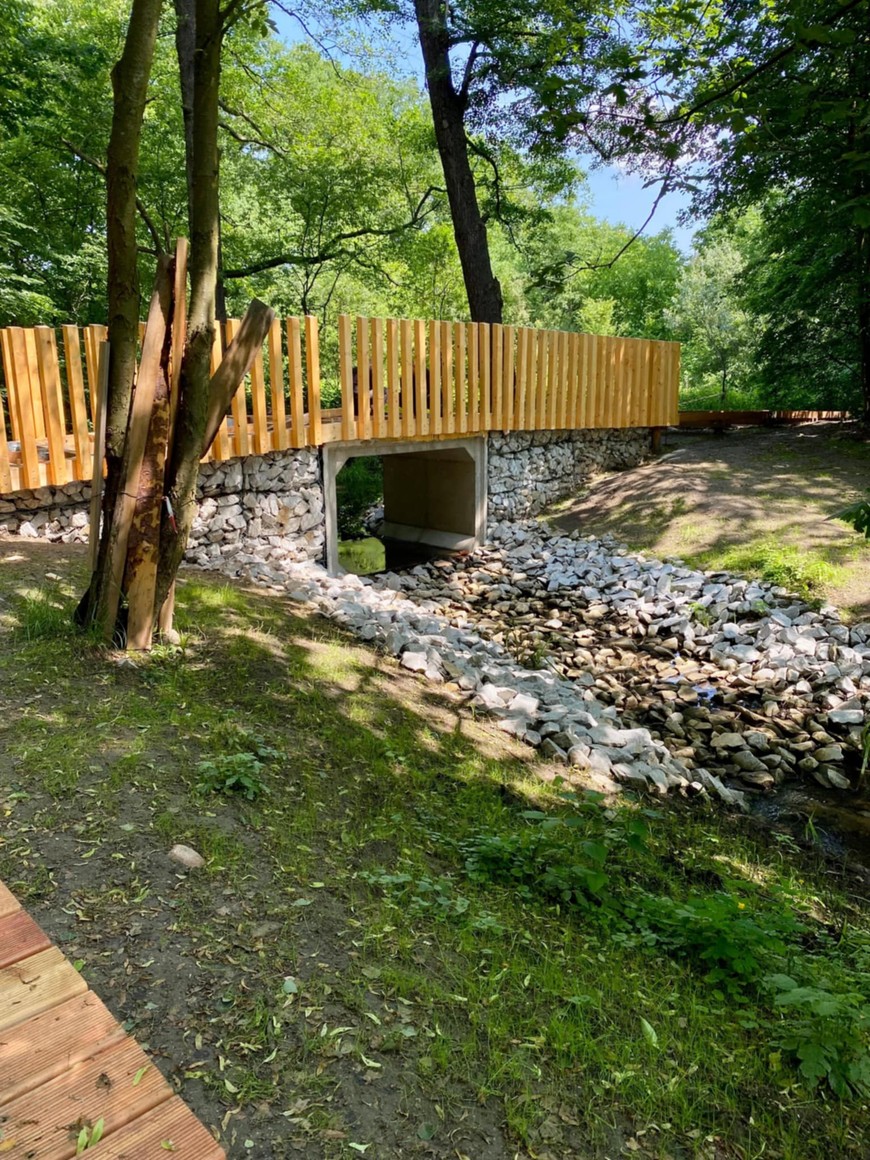 Przepust nad strumieniem Leśna