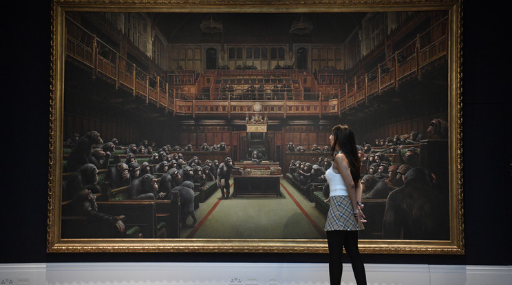 A brit parlament – ahogyan Banksy megfestette –, csimpánzokkal / Fotó : MTI-EPA Neil Hall