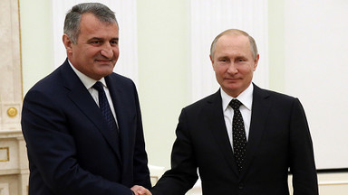 Osetia Południowa chce formalnego dołączenia do Rosji. Kreml żąda referendum