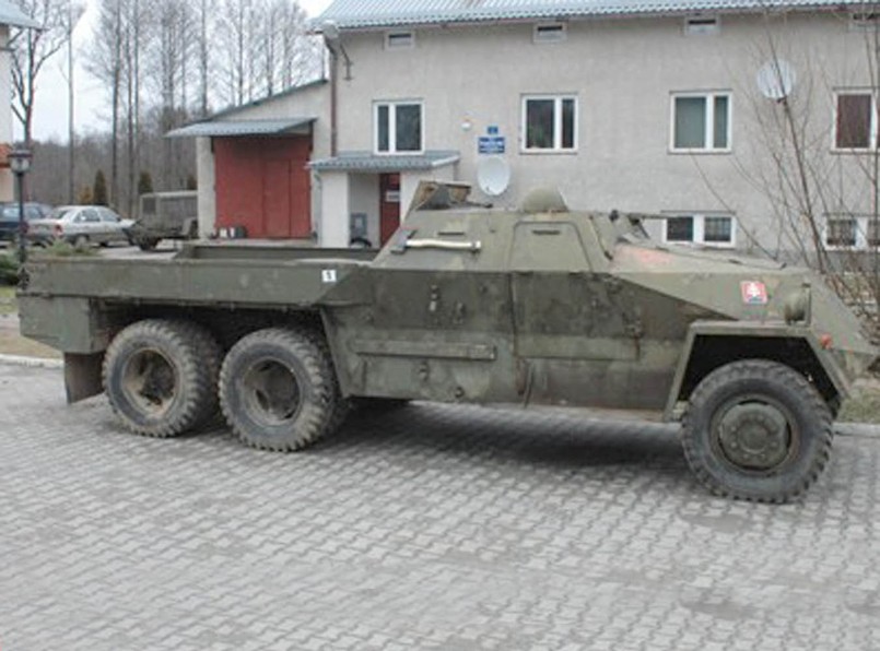 Kolekcjonerzy broni oskarżeni o przemyt