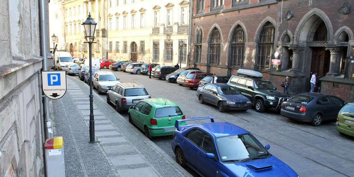 Wrocław: Prezydent wykurzy kierowców z centrum podwyżkami