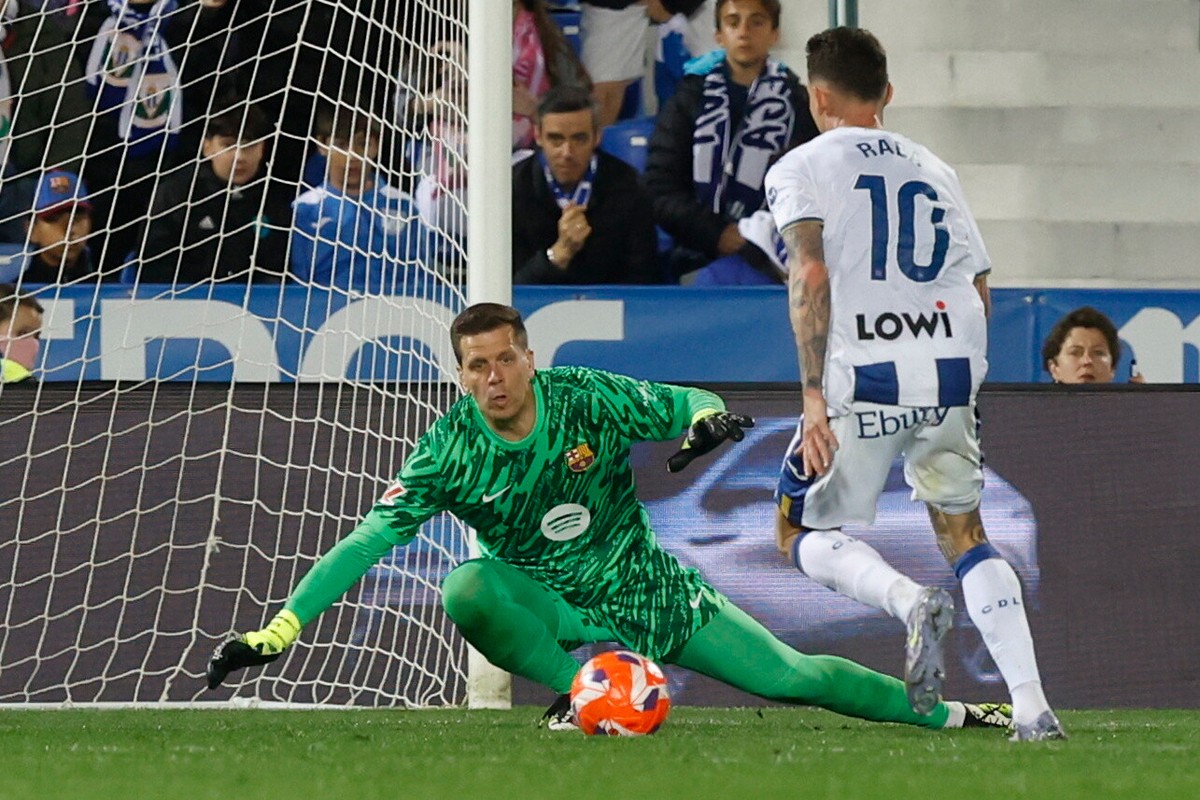 Szczęsny ratował Barcelonę. Lewandowski bez setnego gola