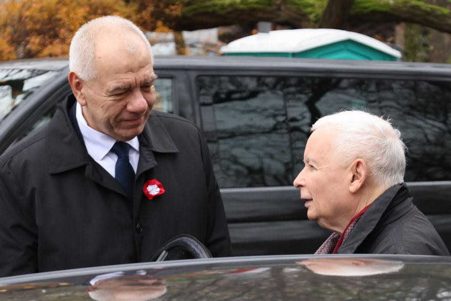 Jarosław Kaczyński i Jacek Sasin, 11.11.2025.