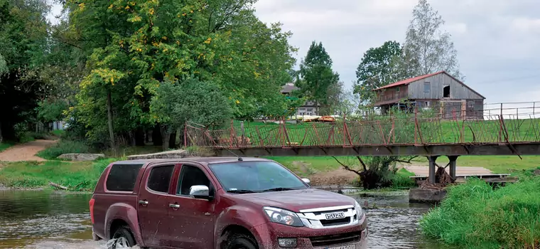 Isuzu D-Max między Liwcem a Bugiem: podróż w wiejskim klimacie