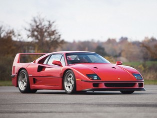 Ferrari F40 i Jaguar XJ220 w cenie. Superauta z lat 90 wracają do łask