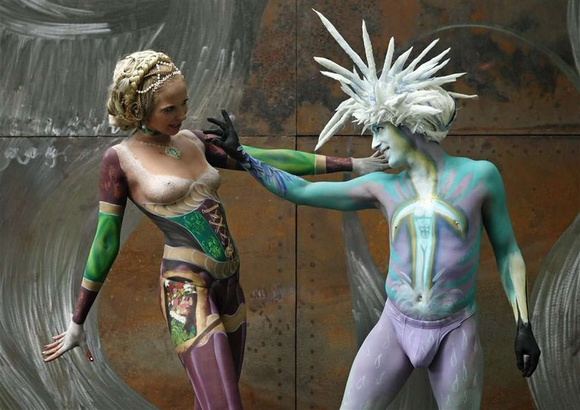 Niesamowity bodypainting!