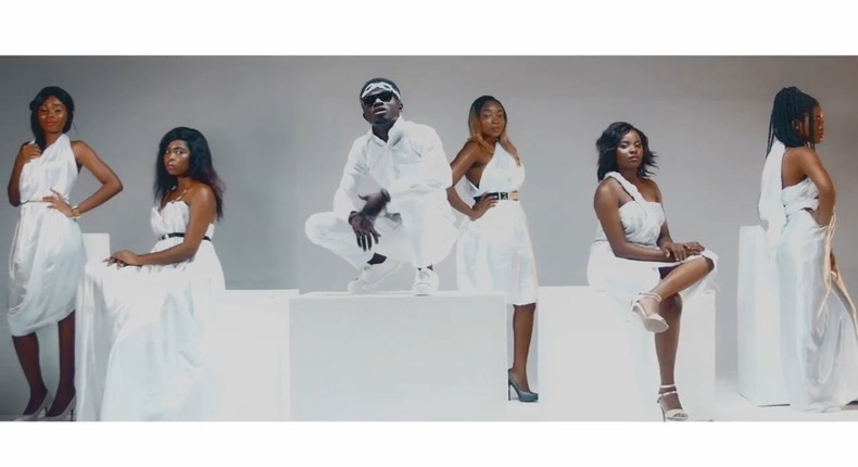 Kuami Eugene - Hiribaba feat. MzVee