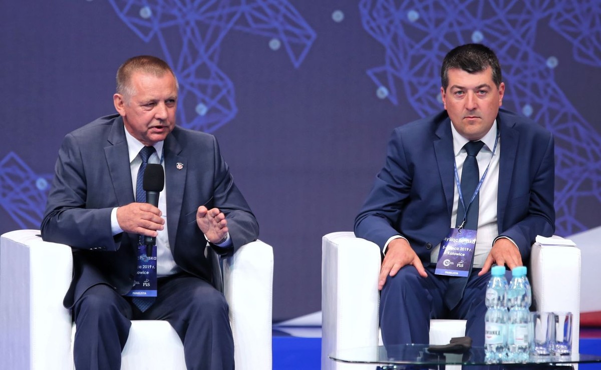 Minister finansów Marian Banaś i wiceminister finansów Leszek Skiba