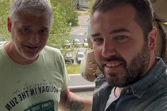 ČEDA JOVANOVIĆ SA CIMEROM PUŠTA BALONE U VAZDUH Scena raznežila sve, Kos ne skida osmeh: Povod je prelep, Ana Bekuta se odmah oglasila (VIDEO)