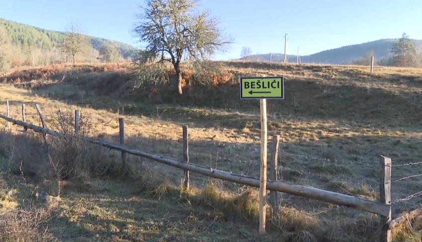 U rodnom mestu Halida Bešlića meštani podižu bistu