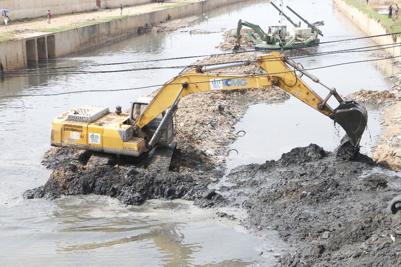 Dredging of Odaw 