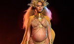 Ciężarna i półnaga Beyonce szokuje religijną stylizacją 