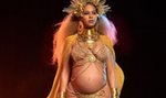 Ciężarna i półnaga Beyonce szokuje religijną stylizacją 