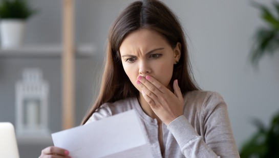 Masz kredyt na głowie i liczysz pieniądze od wypłaty do wypłaty? Nie martw się, dla skarbówki i tak jesteś krezusem. Miliony Polaków przeskoczyło w drugi próg podatkowy, pewnie ty też