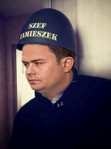 mem / PISs OFF reaktywacja