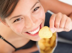 I wszystko jasne! Naukowcy sprawdzili, jak podjadanie wpływa na zdrowie