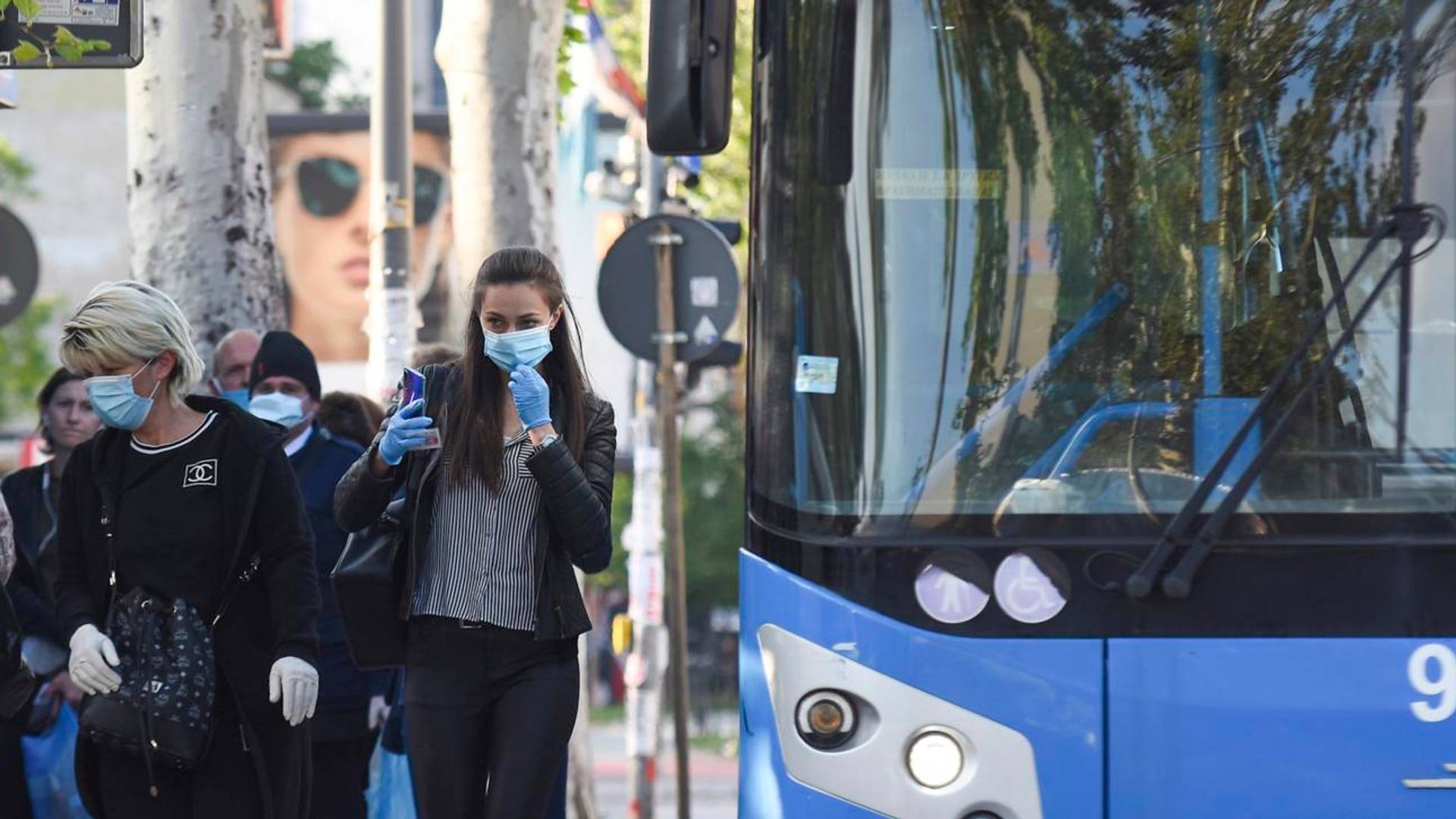 Traži se momak sa stanice iz Novog Sada: "Hodao je sa mnom praveći osmice dok sam gledala u Sunce"