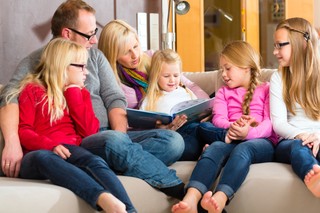 Będzie wydłużony urlop na opiekę nad dziećmi? Tak rekomenduje Rada ds. Społecznych przy Prezydencie RP