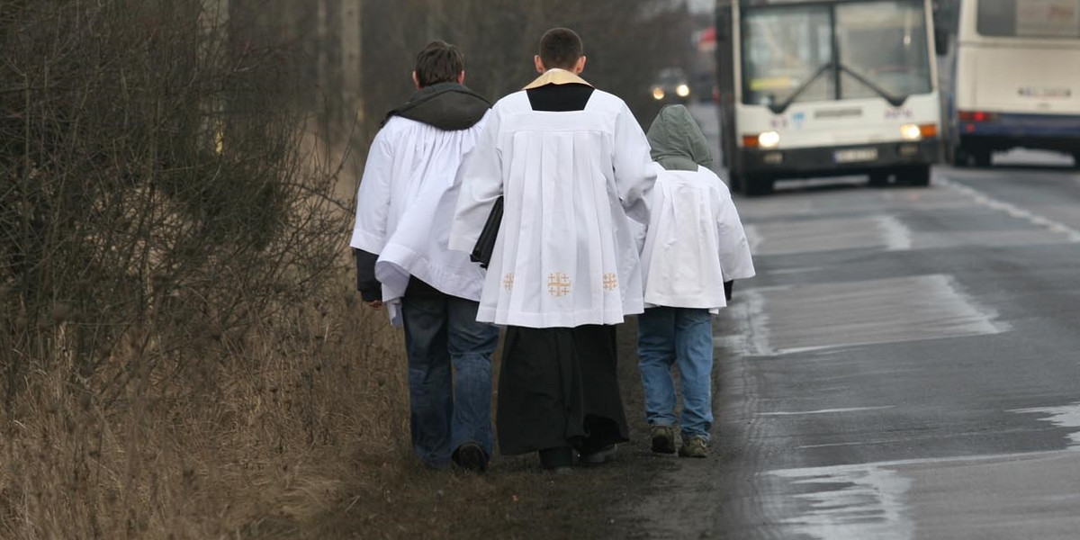 Ile ministranci zarabiają na kolędzie? Można się zdziwić.