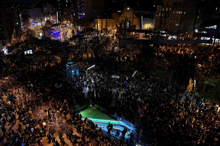 Starcia po zatrzymaniu rapera. Policja użyła gumowych kul