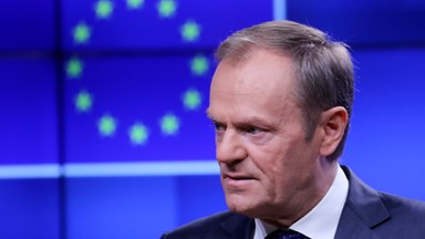 Donald Tusk na okładkach tygodników, internauci pękają ze śmiechu