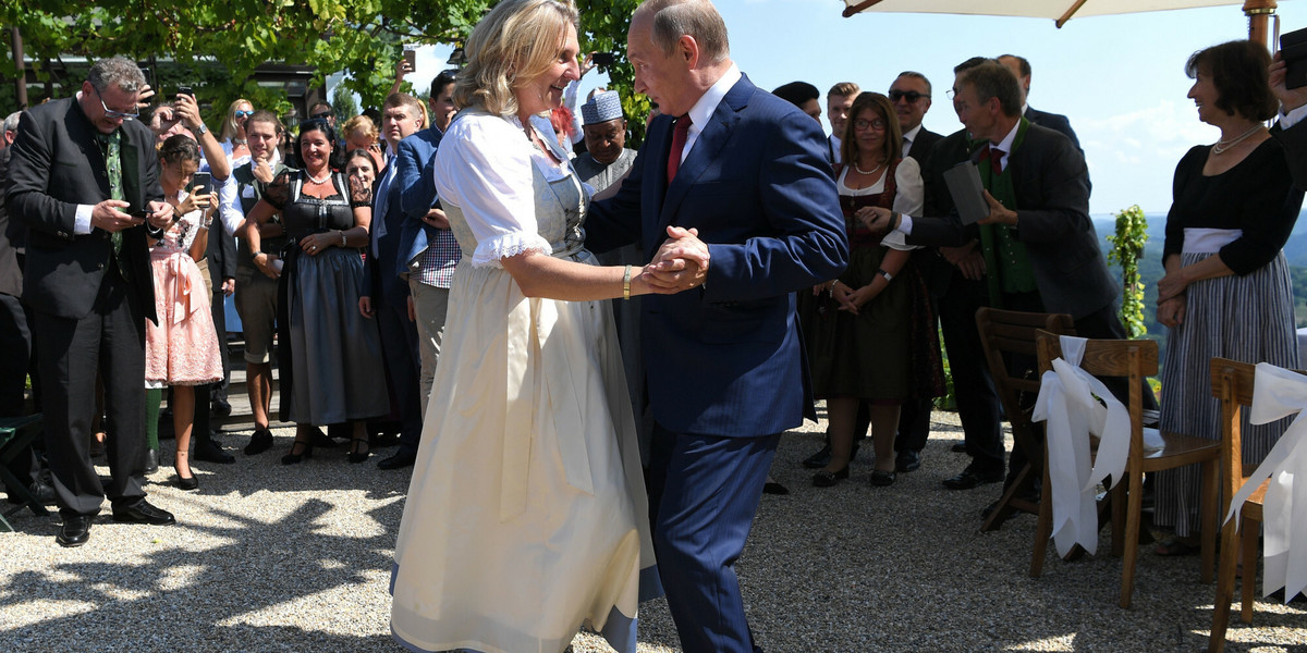 Władimir Putin na ślubie Karin Kneissl w 2018 r.