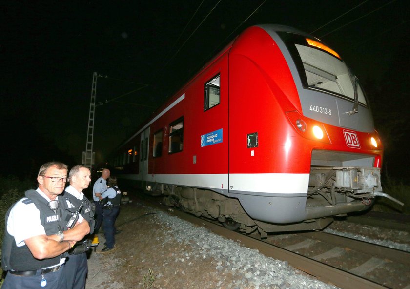 Niemcy. Atak szaleńca w pociągu z Treuchtlingen do Würzburga