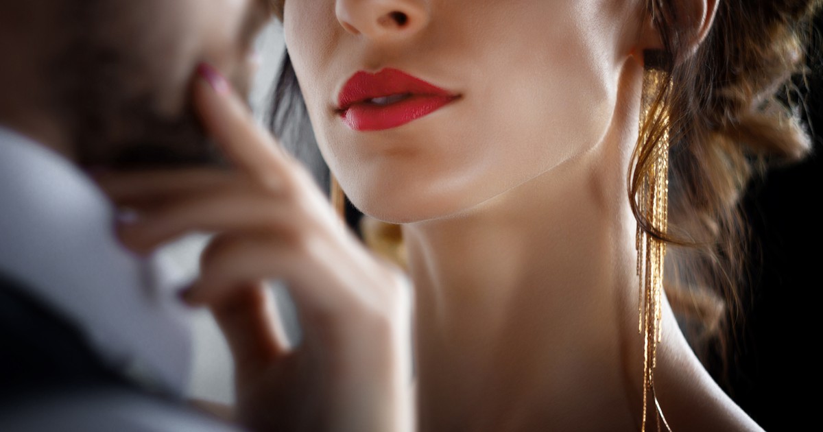 Ma 44 lata, po rozwodzie zaczęli się nią interesować młodzi mężczyźni. "To jak terapia"