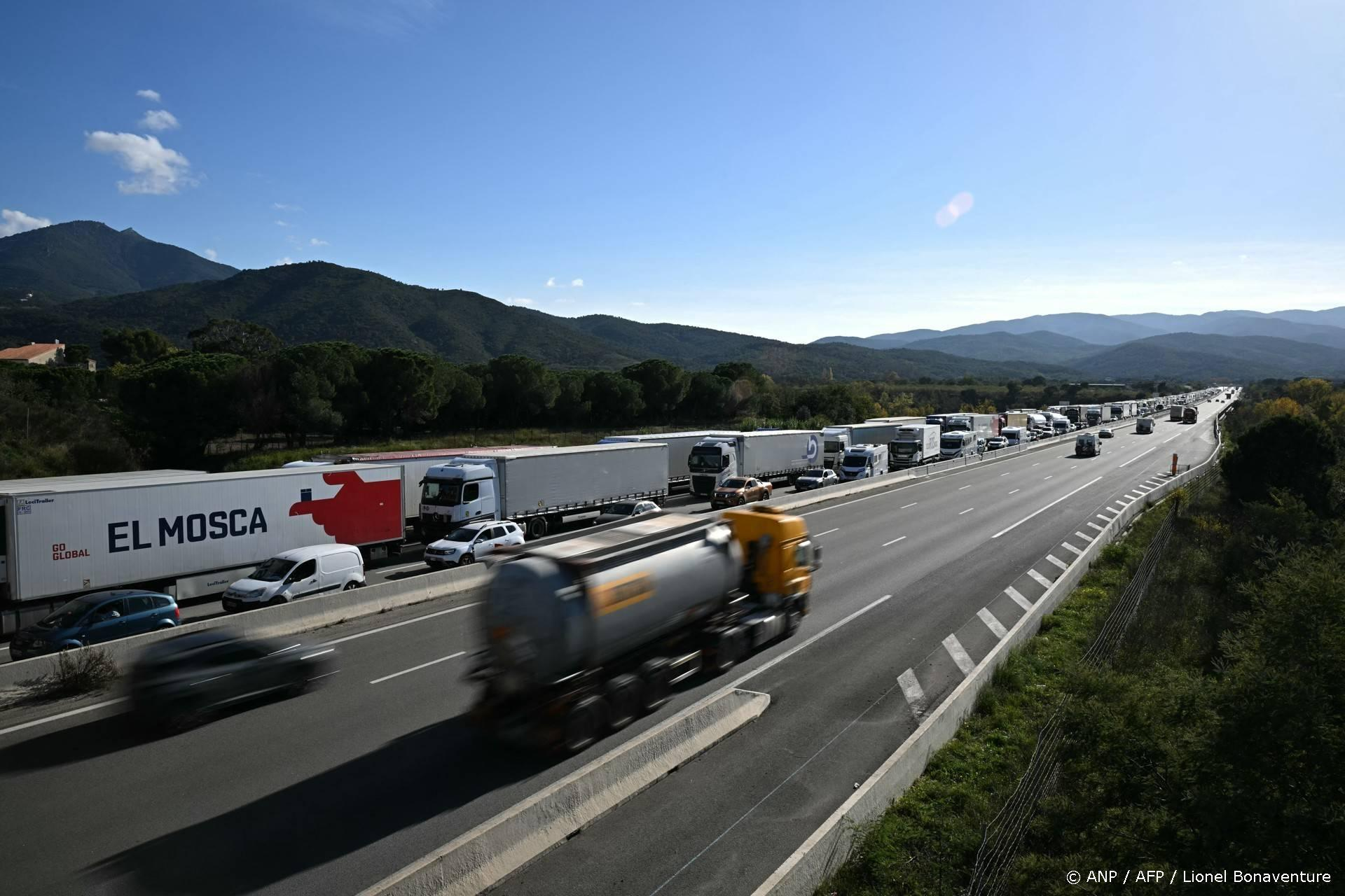 1086 km file Frankrijk zomervakantie: ANWB waarschuwt