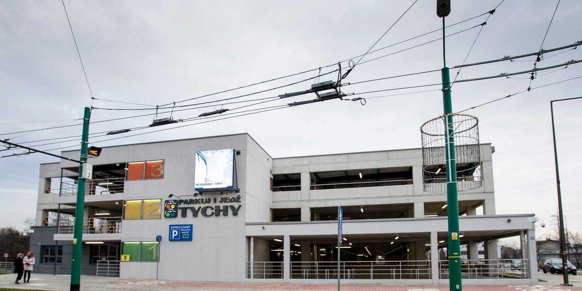 parking tychy dworzec