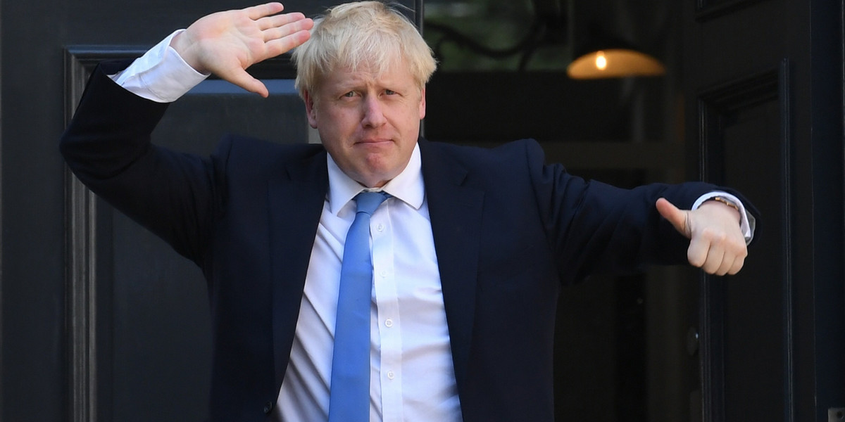 Kurs funta spada po wypowiedziach premiera Wielkiej Brytanii Borisa Johnsona dotyczących "twardego brexitu" 