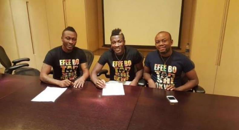 Asamoah Gyan signs 2-yr deal with Shanghai SIPG