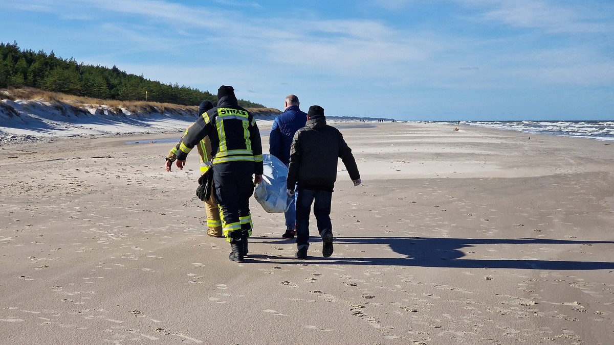 Makabryczne odkrycie na plaży. W Łebie znaleziono ludzkie zwłoki