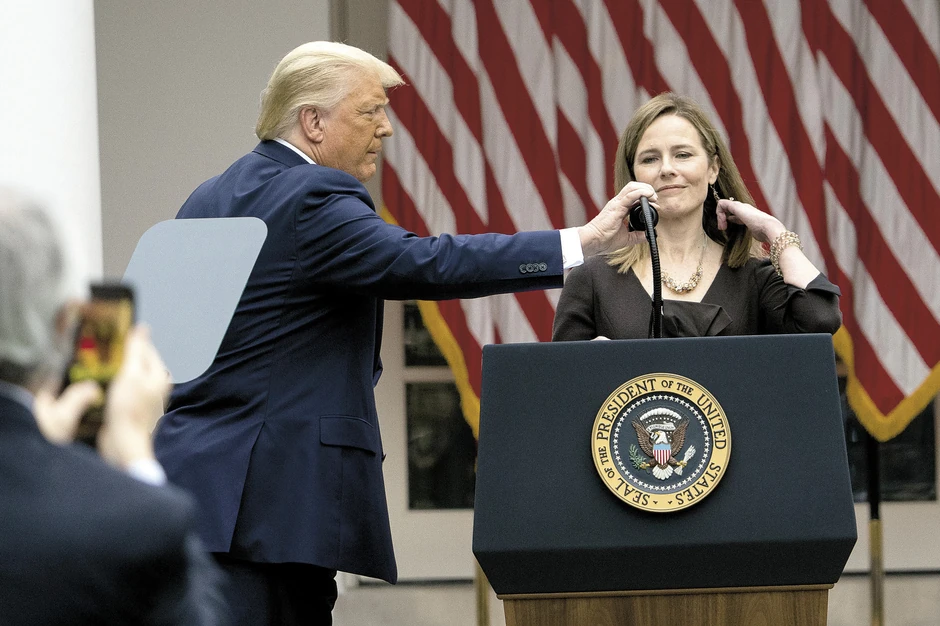 Donald Tramp i Ejmi Koni Baret