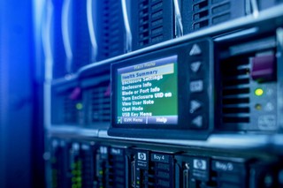 Zobacz, jak powstaje największy polski superkomputer