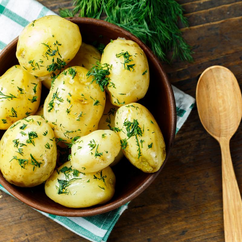 Gotowane ziemniaki - co warto o nich wiedzieć? Kto nie może jeść gotowanych  ziemniaków?