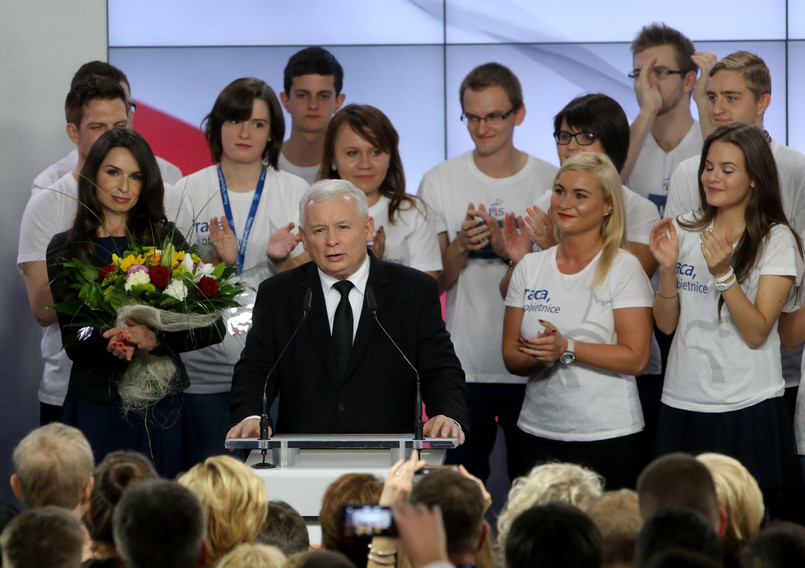 Kaczyński melduje wykonanie zadania Lechowi Kaczyńskiemu