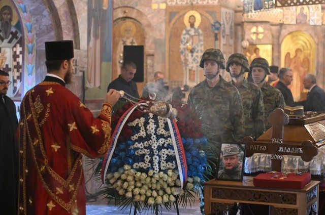 Sahrana Ratka Mladića