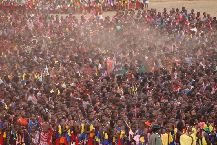 Taniec Trzcin - tradycyjny obrzęd Suazi