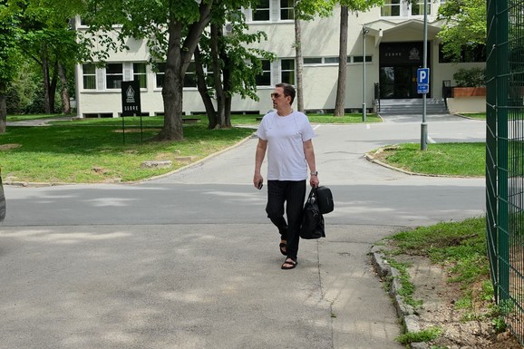 "DOBIO SAM NA KLADIONICI 2.500 EVRA" Keba progovoorio o kockanju, a o intimnom snimku Dare Bubamare NEĆE NI REČ (VIDEO)