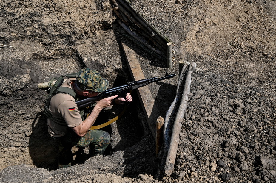 Ukraiński żołnierz w rejonie Zaporoża