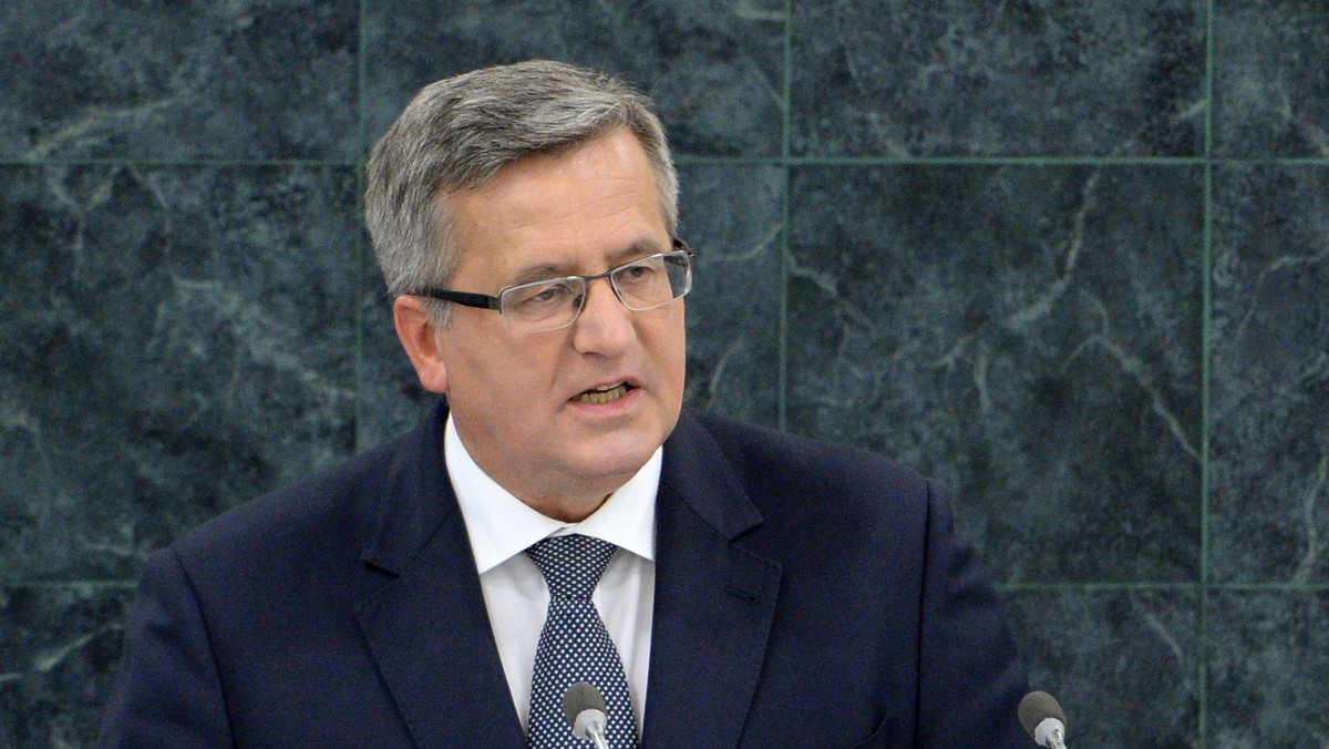 Największym zaufaniem cieszy się prezydent Bronisław Komorowski, któremu ufa 73 proc. respondentów - wynika z najnowszego sondażu CBOS. To najlepsze dotychczasowe notowania prezydenta. Janusz Palikot otwiera listę polityków budzących największą nieufność (51 proc.).