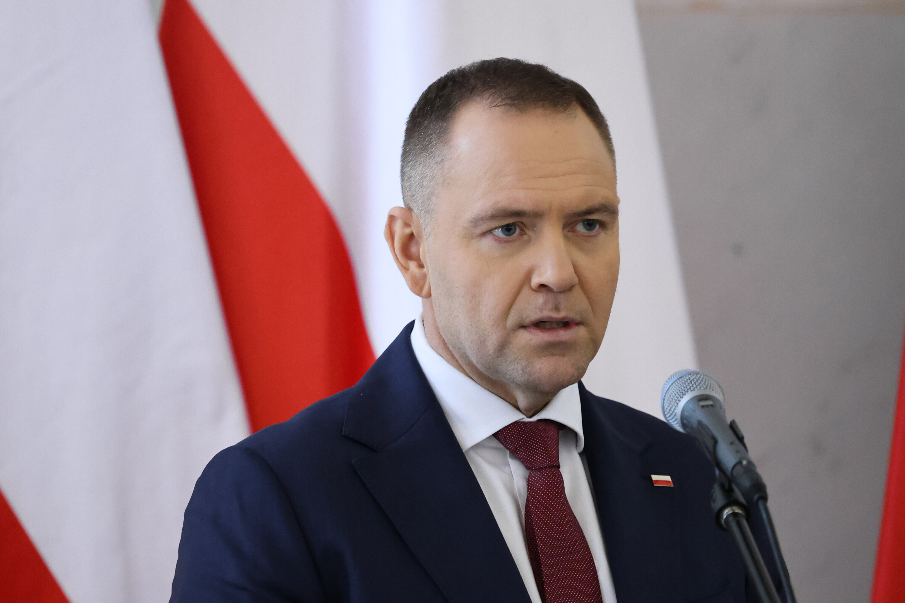 Nawrocki skraca wizytę na Węgrzech po spotkaniu Orbana z Putinem