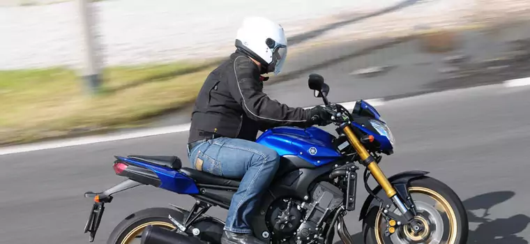 Yamaha FZ8: Szybki, zwinny i niezbyt drogi. Ideał?