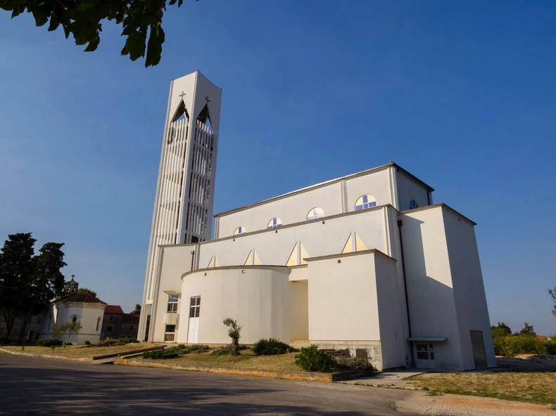 Župna crkva sv. Nikole u Kistanjama