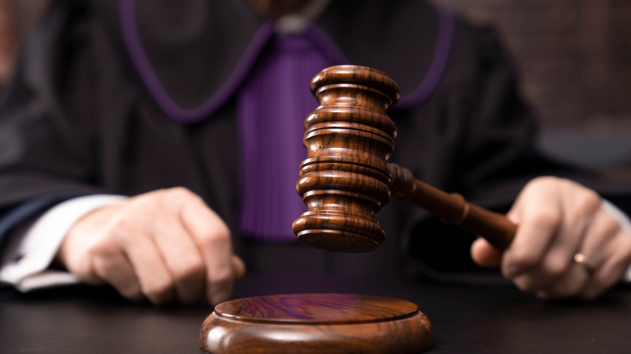 Podmienečne odsúdili muža, ktorého priateľka umrzla pri horskom výstupe. (ilustračné foto)