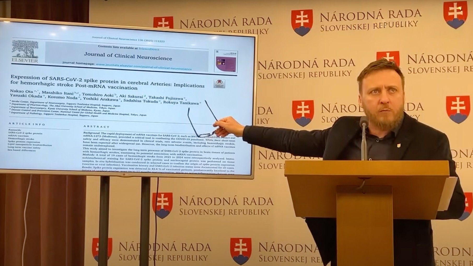 Peter Kotlár na tlačovej besede 10. apríla